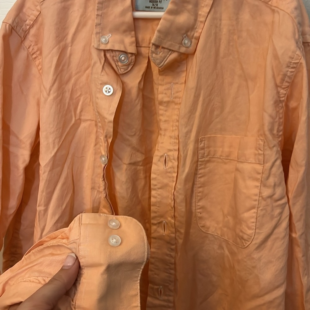 Class Club button down - Picture 4 of 5